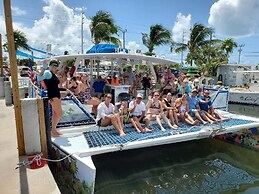 Captain Pips Marina & Hideaway