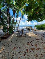 Captain Pips Marina & Hideaway