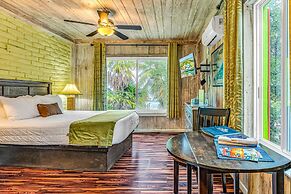 Captain Pips Marina & Hideaway