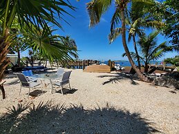 Captain Pips Marina & Hideaway