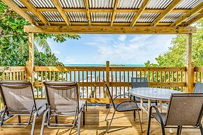 Captain Pips Marina & Hideaway