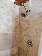 Captain Pips Marina & Hideaway