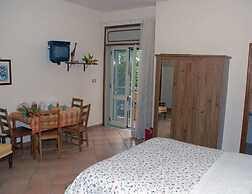 Bed & Breakfast Villa Mena