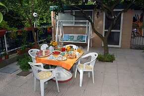 Bed & Breakfast Villa Mena