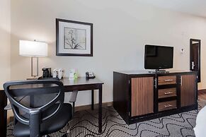 La Quinta Inn & Suites by Wyndham Auburn