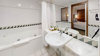Silkari The Pavilions Port Douglas