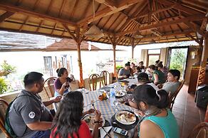 Meme Surung Homestay