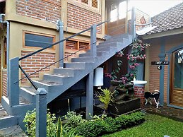 Meme Surung Homestay