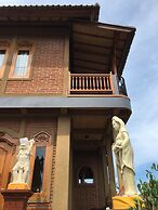 Meme Surung Homestay