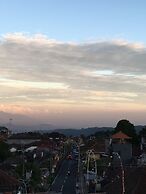 Meme Surung Homestay