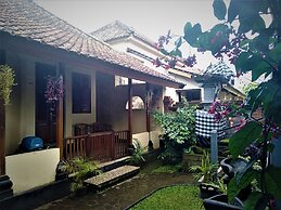 Meme Surung Homestay