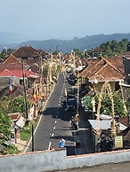 Meme Surung Homestay