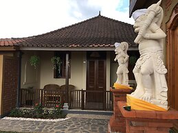 Meme Surung Homestay