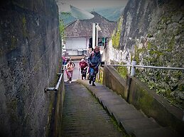 Meme Surung Homestay