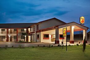 Super 8 by Wyndham Corsicana