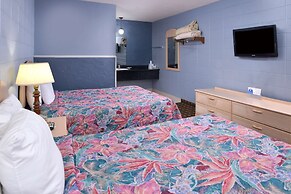 Americas Best Value Inn & Suites Branson - Near the Strip