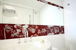 Art Suites & Gallery