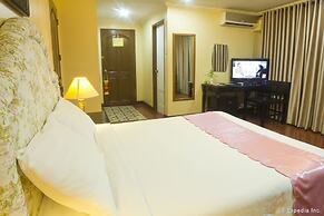 White Knight Hotel Intramuros