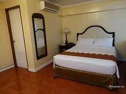 White Knight Hotel Intramuros