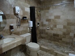 White Knight Hotel Intramuros