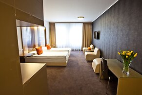 Platinum Apartments Aparthotel