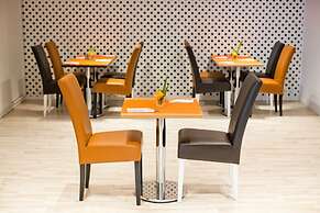 Platinum Apartments Aparthotel