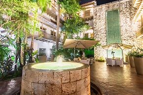 GHL Collection Armería Real Hotel