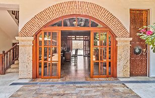 GHL Collection Armería Real Hotel