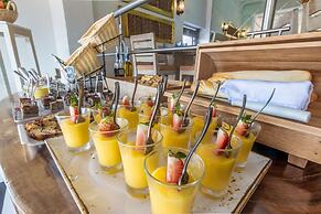 GHL Collection Armería Real Hotel