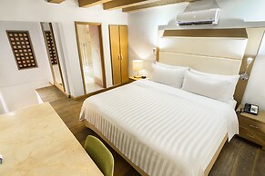 GHL Collection Armería Real Hotel