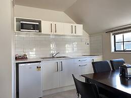 Southern Comfort Motel