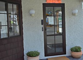 Southern Comfort Motel