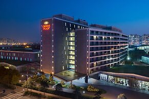 Crowne Plaza Shanghai Xiayang Lake by IHG