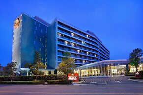 Crowne Plaza Shanghai Xiayang Lake by IHG