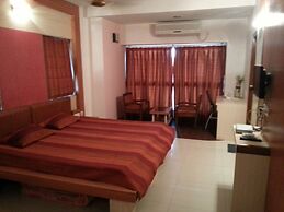 Hotel Rushabh Home