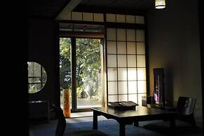 Japanese Inn Yoshimizu