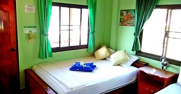 Family Tanote Bay Resort