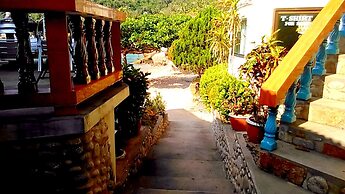 Family Tanote Bay Resort