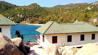 Family Tanote Bay Resort