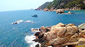 Family Tanote Bay Resort