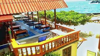 Family Tanote Bay Resort