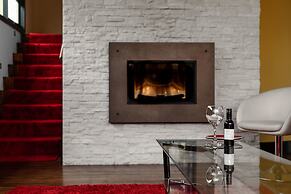 Corinda Contemporary