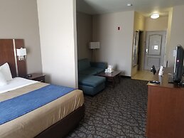 Holiday Inn Express & Suites Junction City, an IHG Hotel