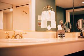 The Remington Suite Hotel and Spa