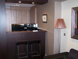 Washington Parquesol Suites & Hotel