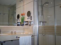 Washington Parquesol Suites & Hotel