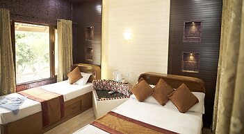 Chitwan Forest Resort