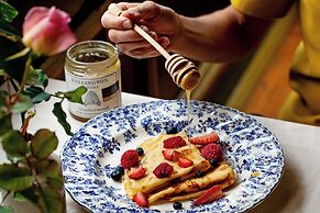 The Corinda Collection