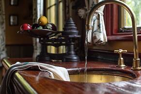 The Corinda Collection