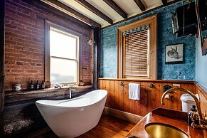 The Corinda Collection